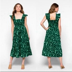 Hill House smocked nap dress size Medium in green botanical floral pattern